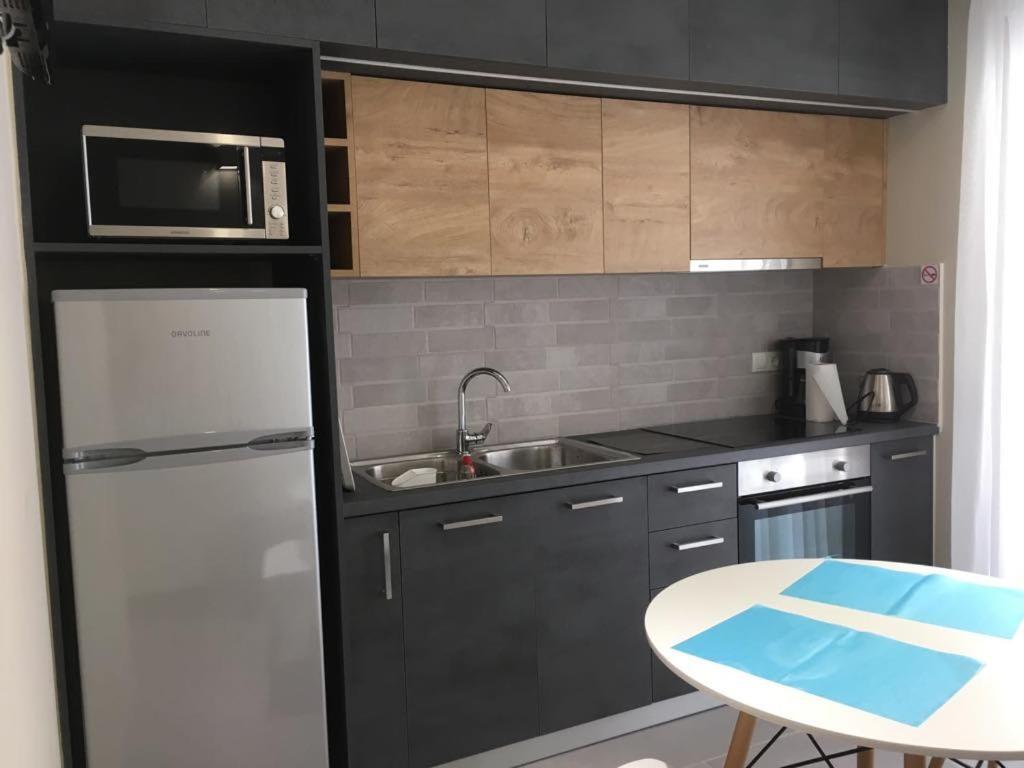 Sofie'S Choice Mytilini Apartamento Exterior foto